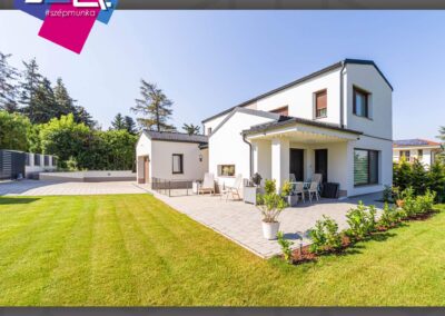 JOLA Sopron | Referencia