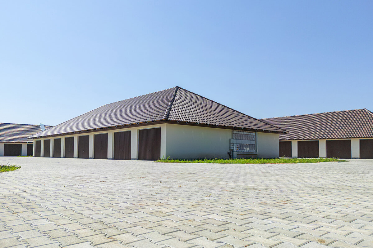 JOLA Gyula | Referencia - billenőkapu Bevilágítók