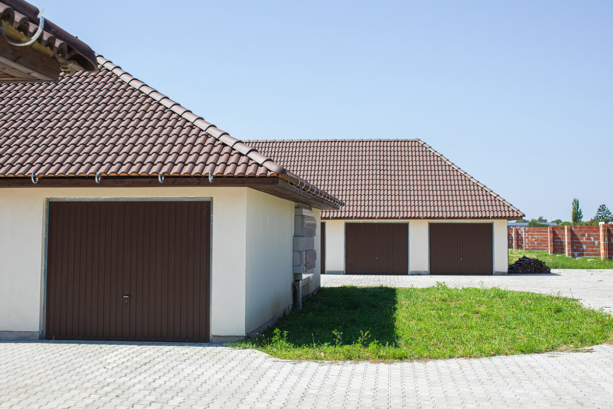 JOLA Gyula | Referencia - billenőkapu Motorizálás