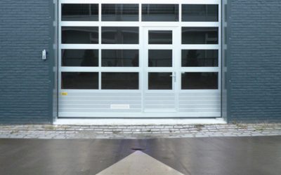 Lamellás avagy billenő garázskaput válasszon?