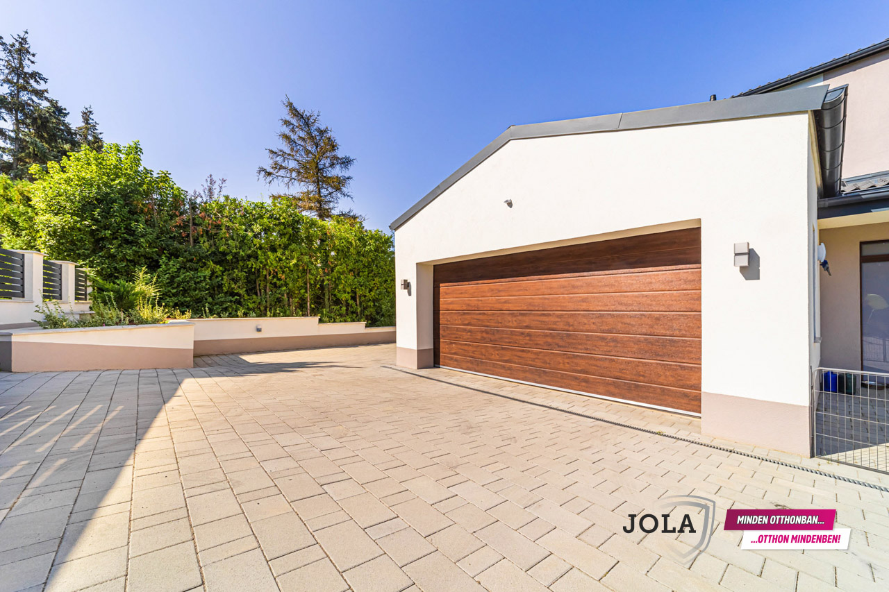 Garázskapu cikk illusztráció referenciakép