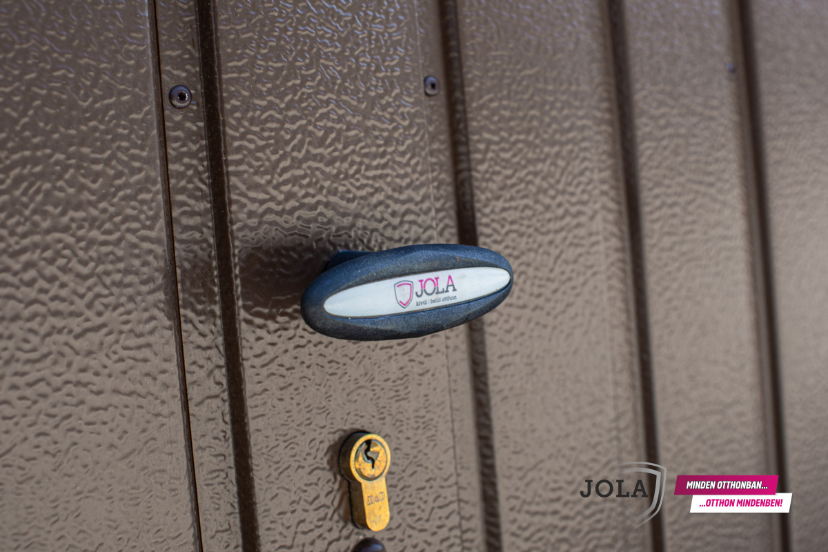 JOLA garázskapuk - billenő