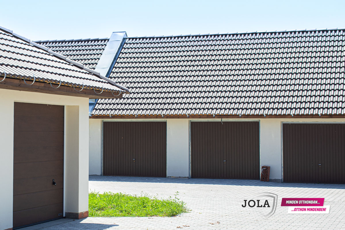 JOLA garázskapuk - billenő JOLA garázskapuk - billenő