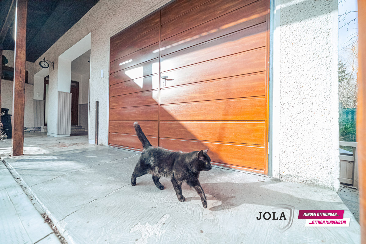 JOLA garázskapuk - kétszárnyú