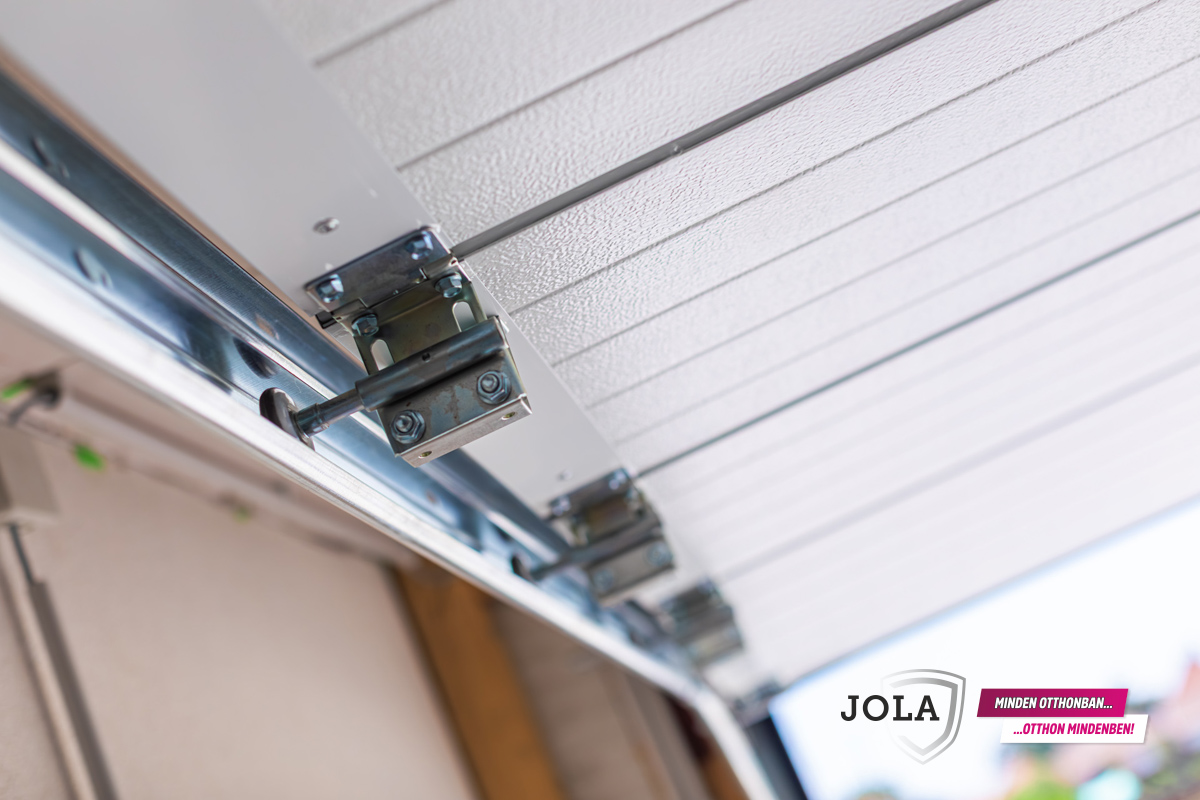 JOLA garázskapuk - szekcionált