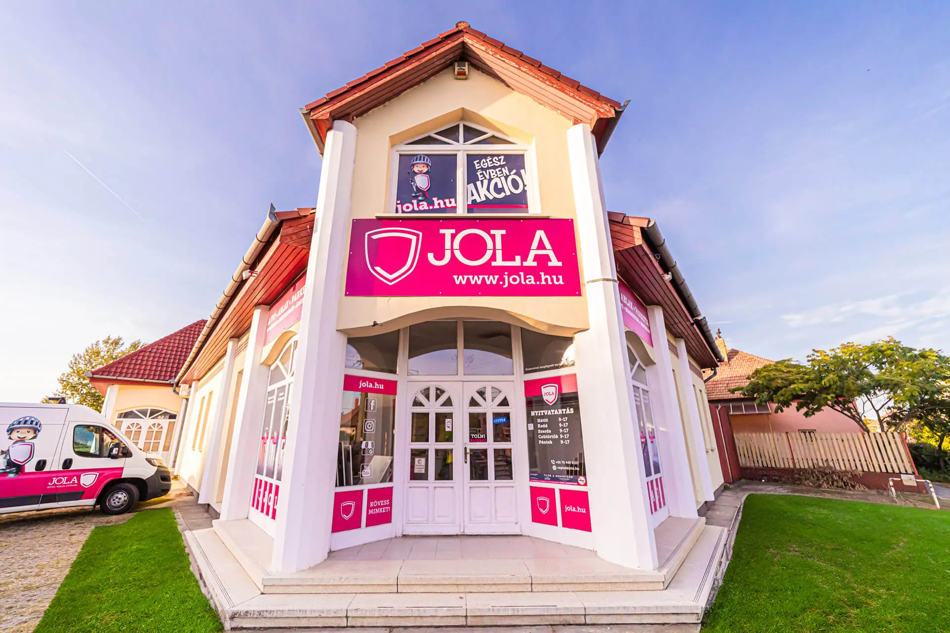 Szaküzleteink Szaküzleteink