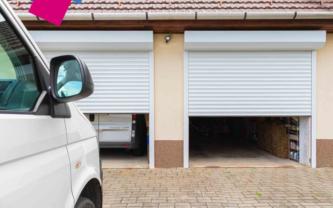 Motoros, redőnytokos garázskapu – miskolci munkánk